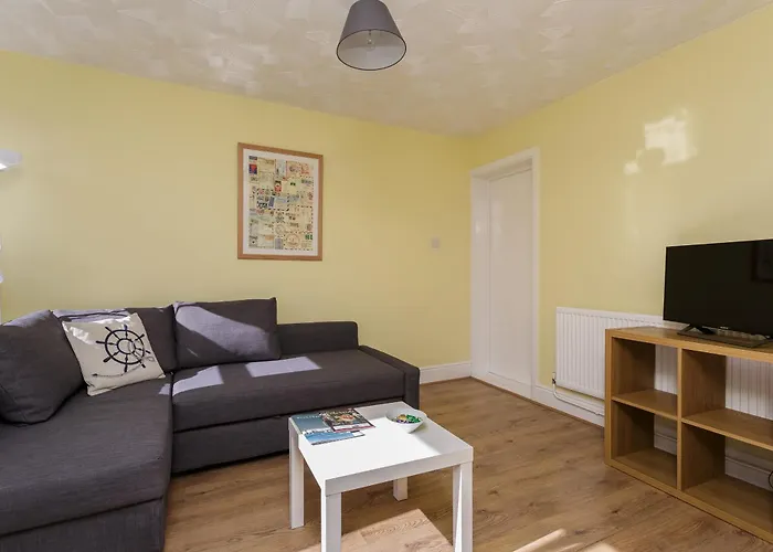 Stopover At Lowcay Apartment D With Allocated Parking