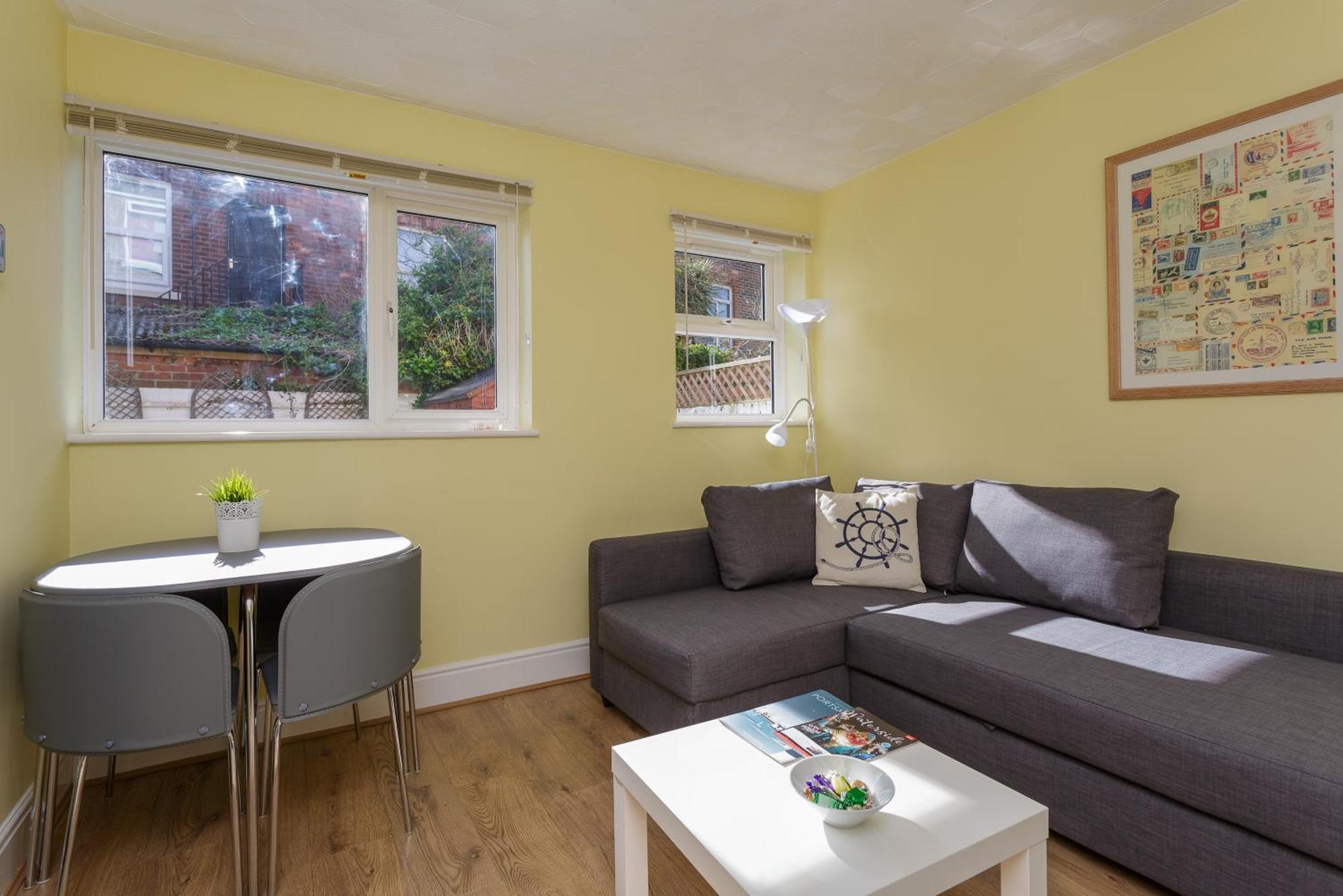 Stopover At Lowcay D With Allocated Parking Apartment Portsmouth